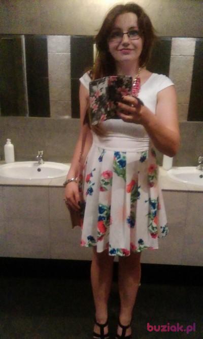 Sylwia, Kobieta, 27, Busko-Zdrój, Polska, Zdjęcie: 2