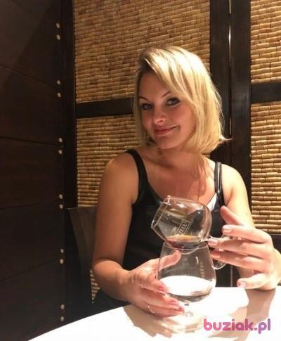 Martyna , Kobieta, 42, Wysoka, Polska, Zdjęcie: 2