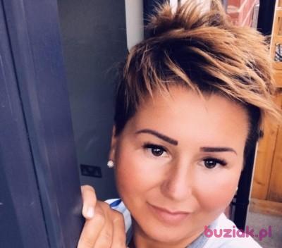 Carolina , Kobieta, 45, Wielka Brytania, Zdjęcie: 2