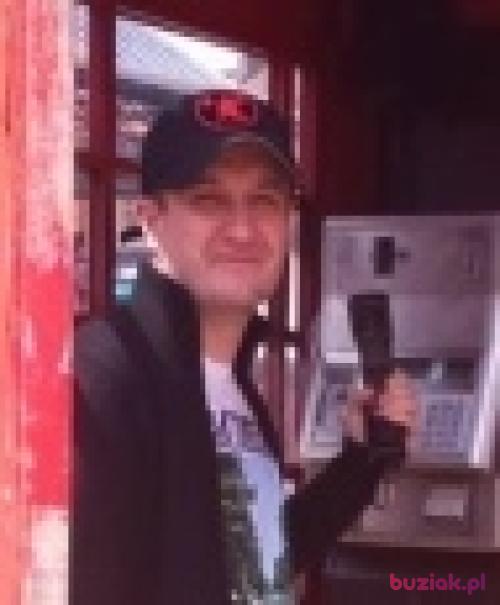Gura, Male, 41 years, Darlington