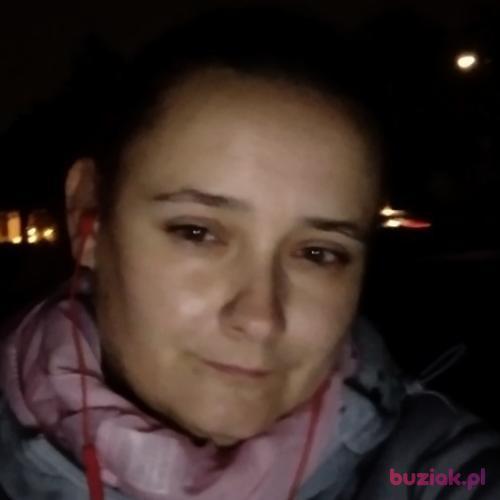 AKw, Female, 35 years, Saarbrucken