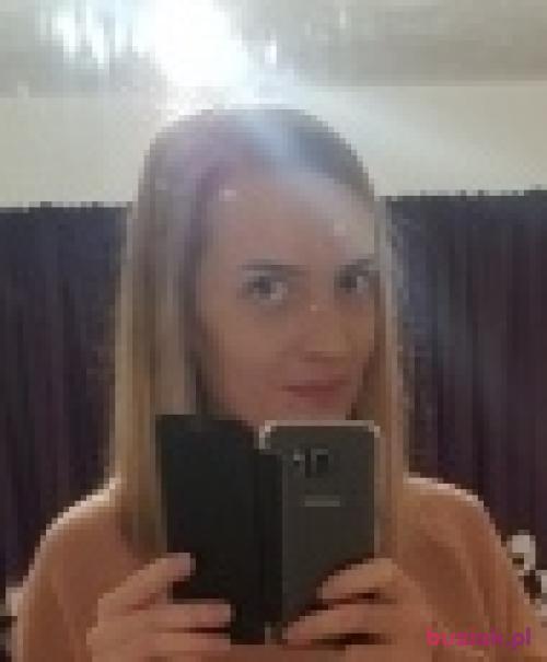 hela3, Female, null years, Belfast