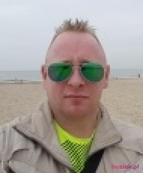 AKI, Mężczyzna, 42 lata, Oss