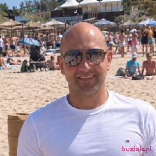 kubaherera, Male, 44 years, Brema